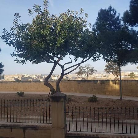 איל-פוריאנה Valletta Malta מראה חיצוני תמונה